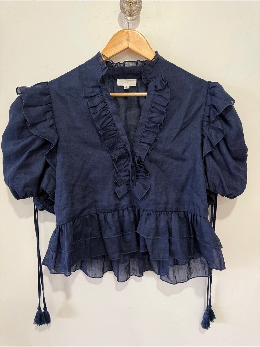 A loves A Woven Ruffle Split V-Neck Short Bubble Sleeve Cropped Flounce Blouse L